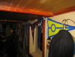Seit gestern Abend hängt der Wimpel des YKL in der Bar der MICALVI